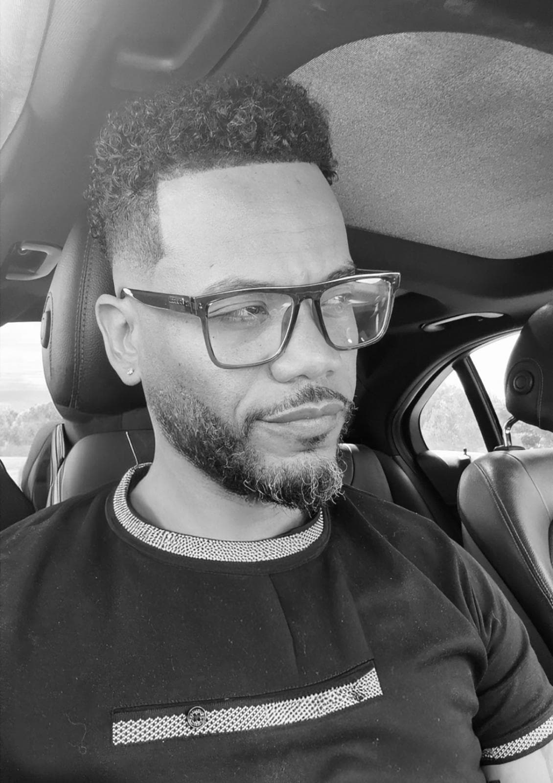 Neuris - Founder of TechCorner AI